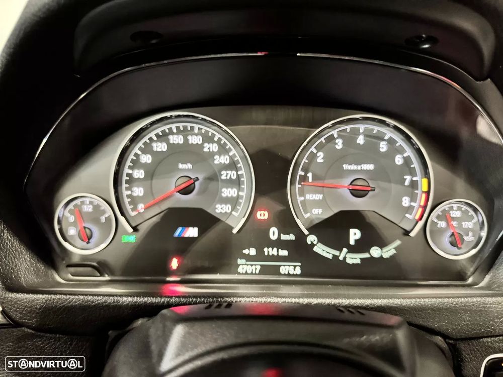 BMW M4 Auto - 42