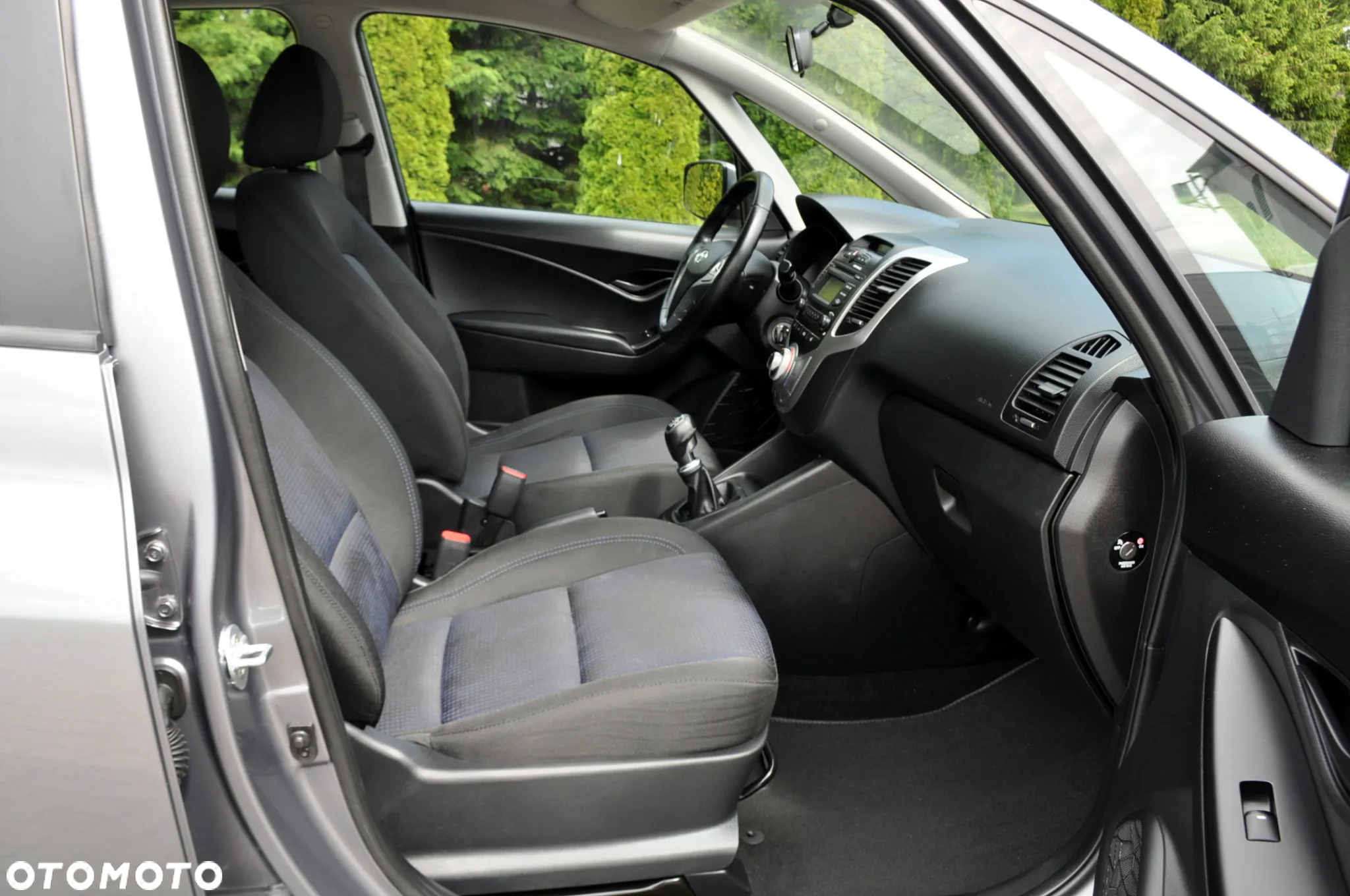 Hyundai ix20 1.4 Premium - 18