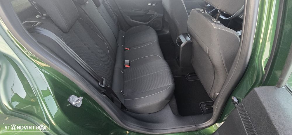 Peugeot 308 Plug-In Hybrid 180 e-EAT8 GT - 11