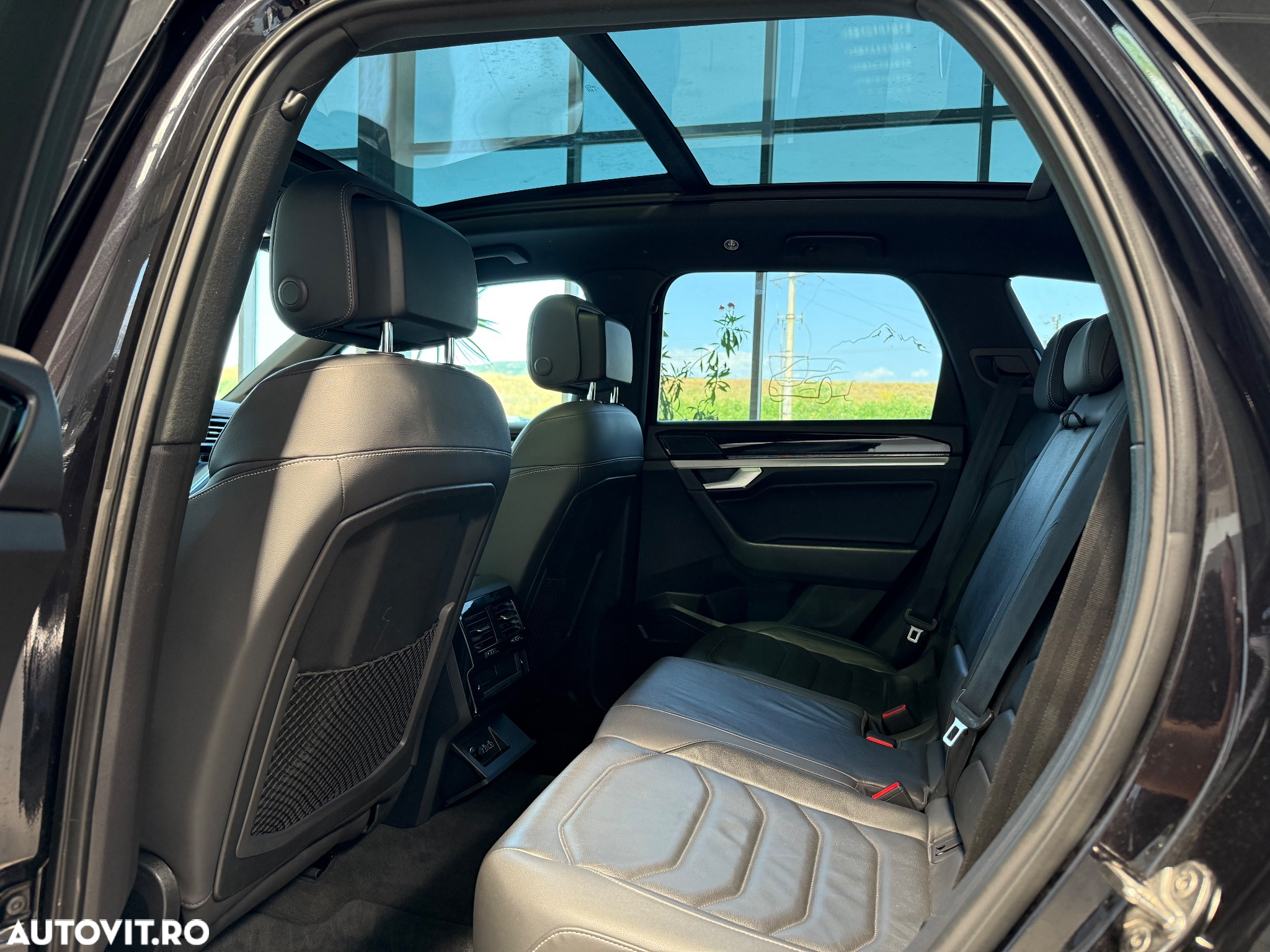 Volkswagen Touareg 3.0 V6 TDI 4Motion DPF Automatik R-Line - 14