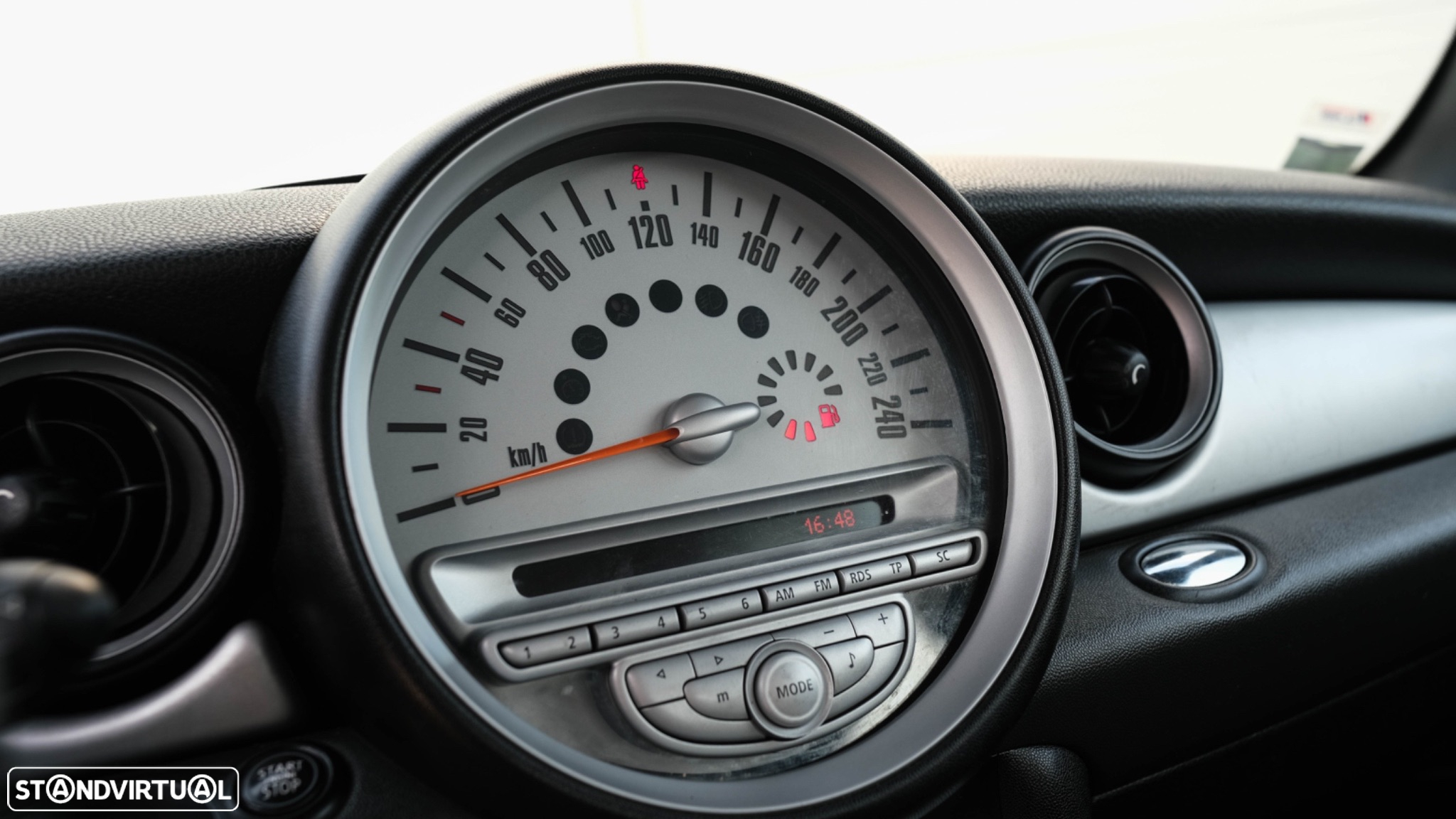 MINI 3 Portas Cooper D - 15