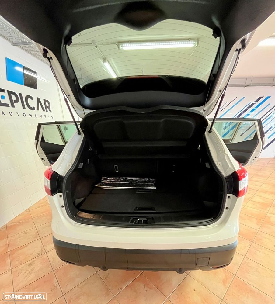 Nissan Qashqai 1.5 dCi N-Connecta Led - 11