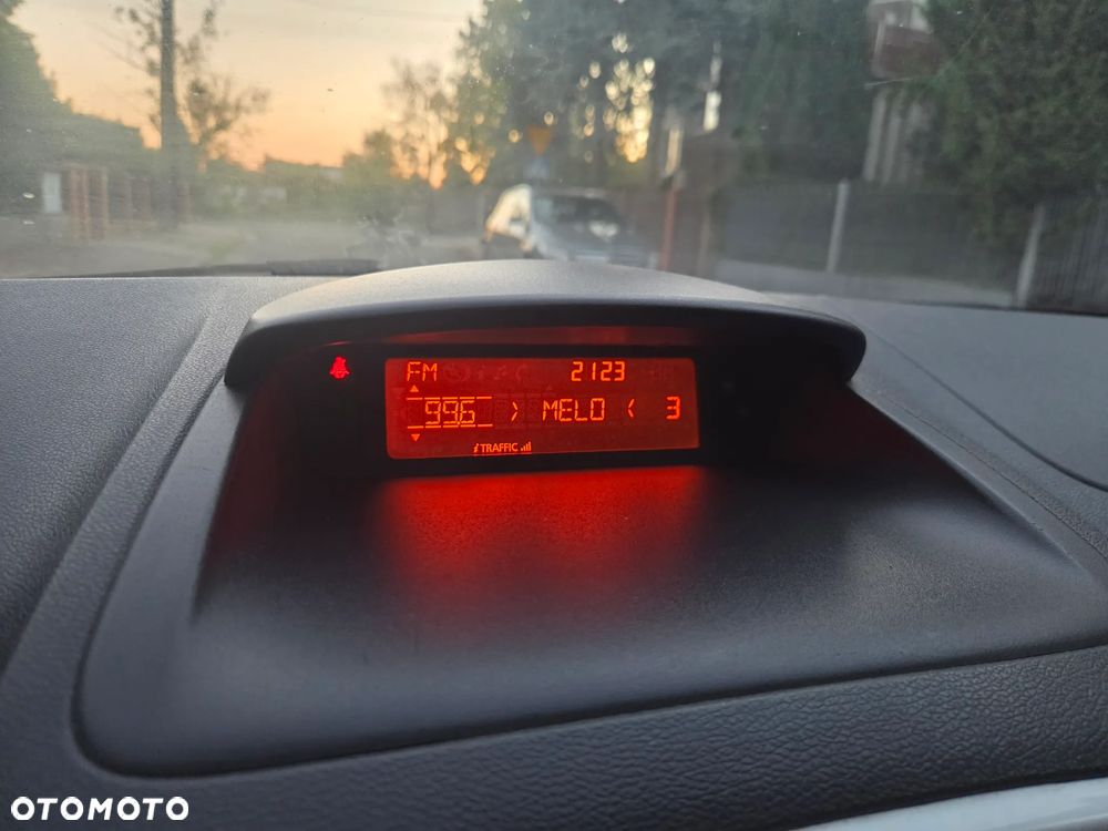 Renault Clio - 23