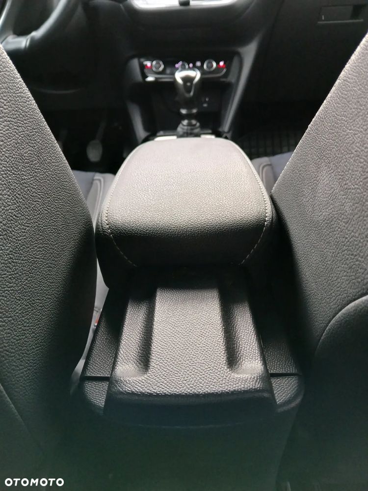 Opel Corsa 1.2 Elegance S&S - 24