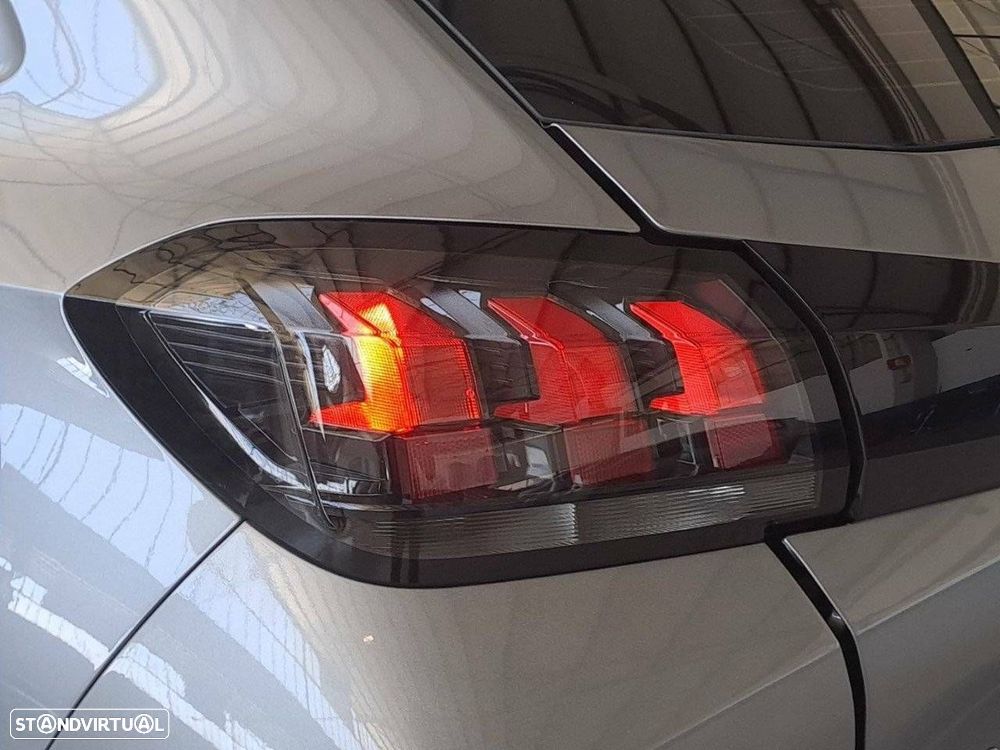 Peugeot 208 1.2 PureTech Active Pack - 26