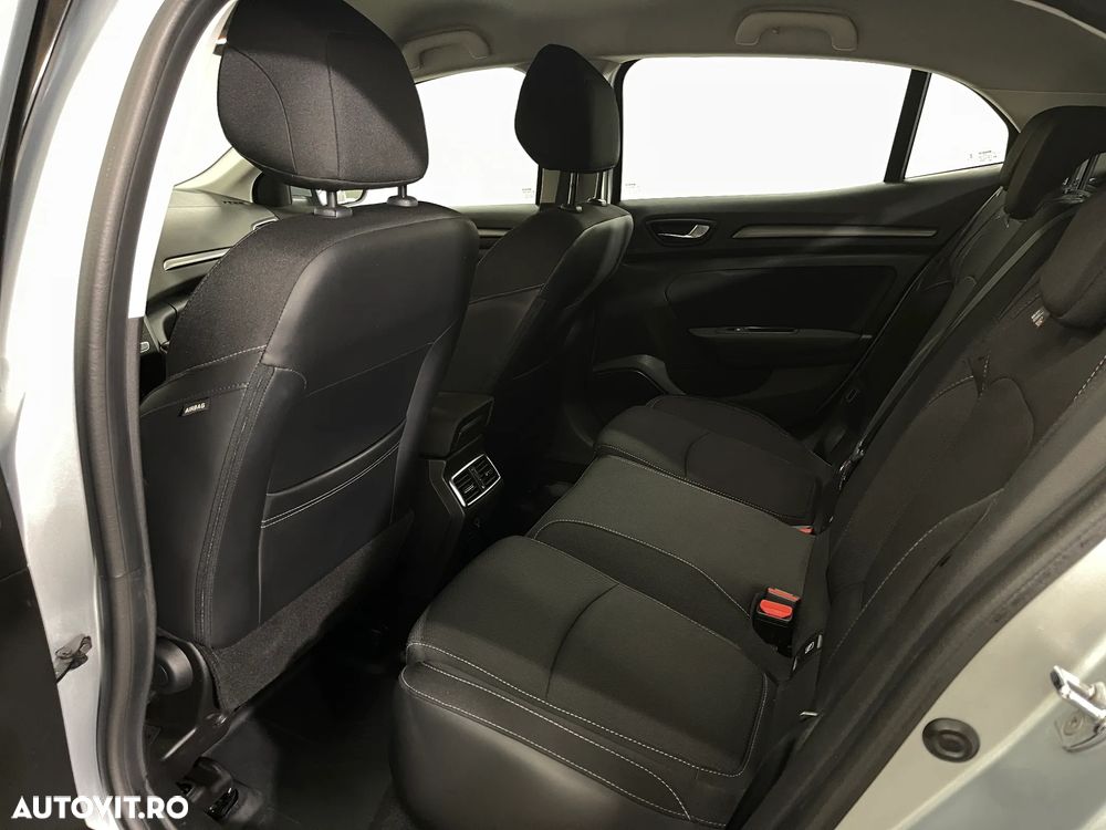 Renault Megane Blue dCi 116 Life - 10