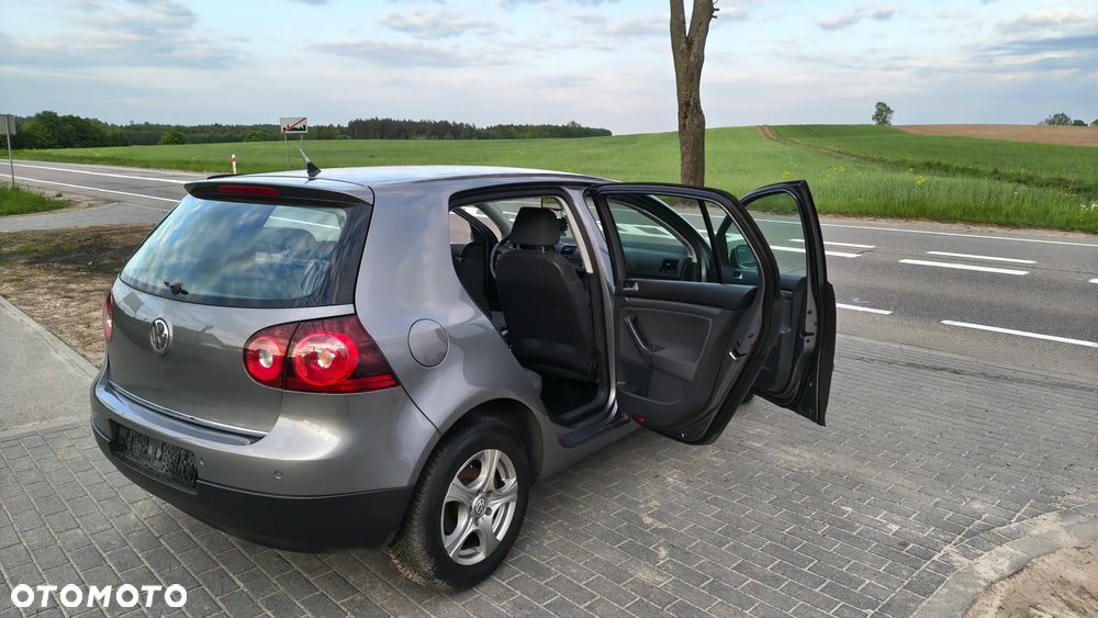 Volkswagen Golf 1.6 United - 25