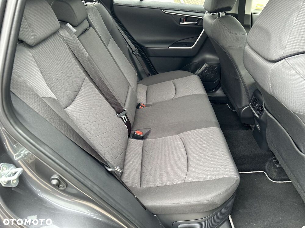 Toyota RAV4 - 18