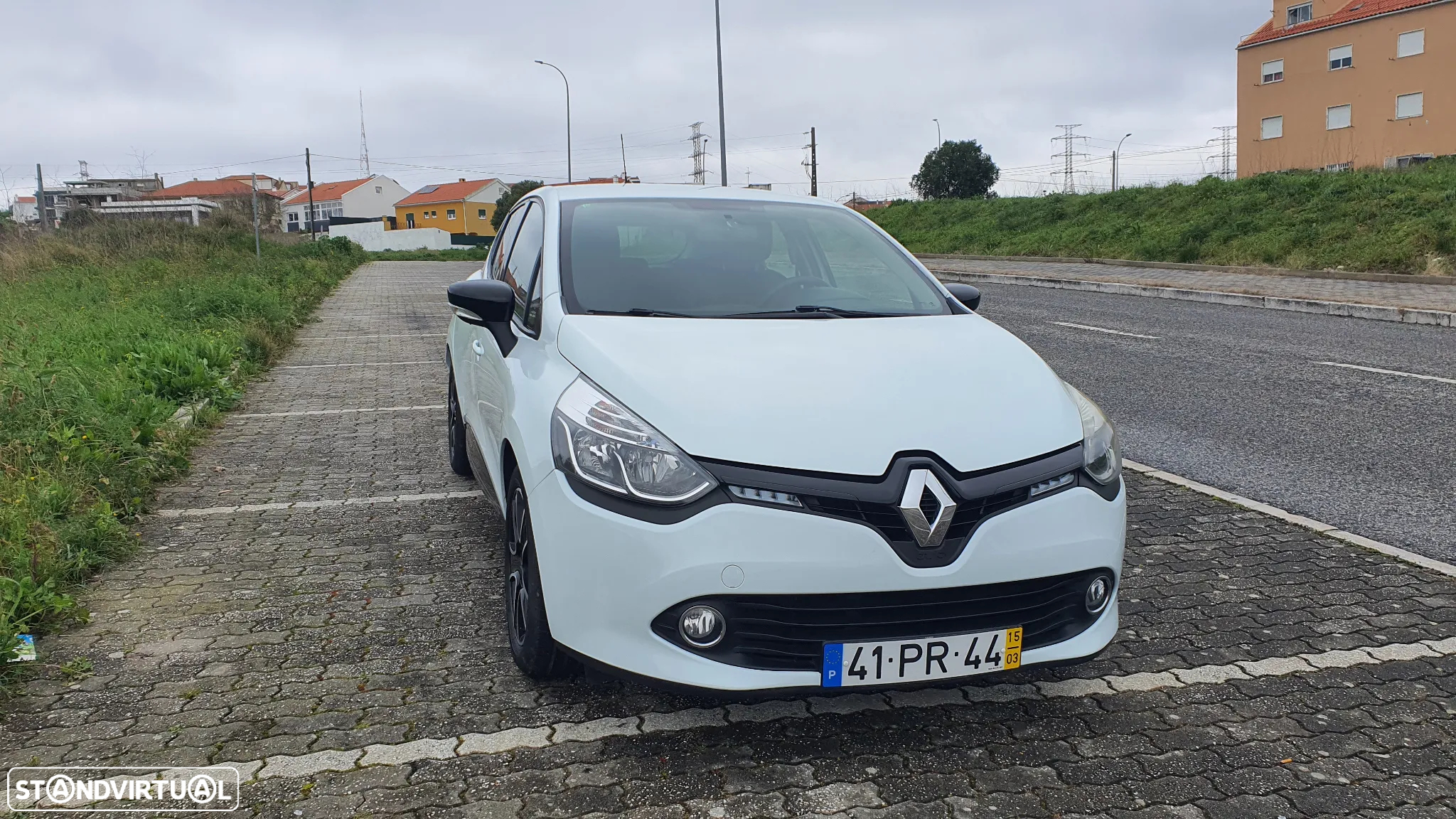 Renault Clio 0.9 TCE Dynamique S - 19