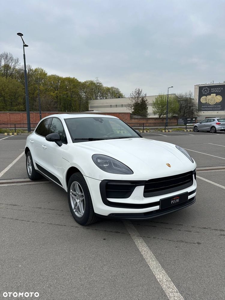 Porsche Macan - 3