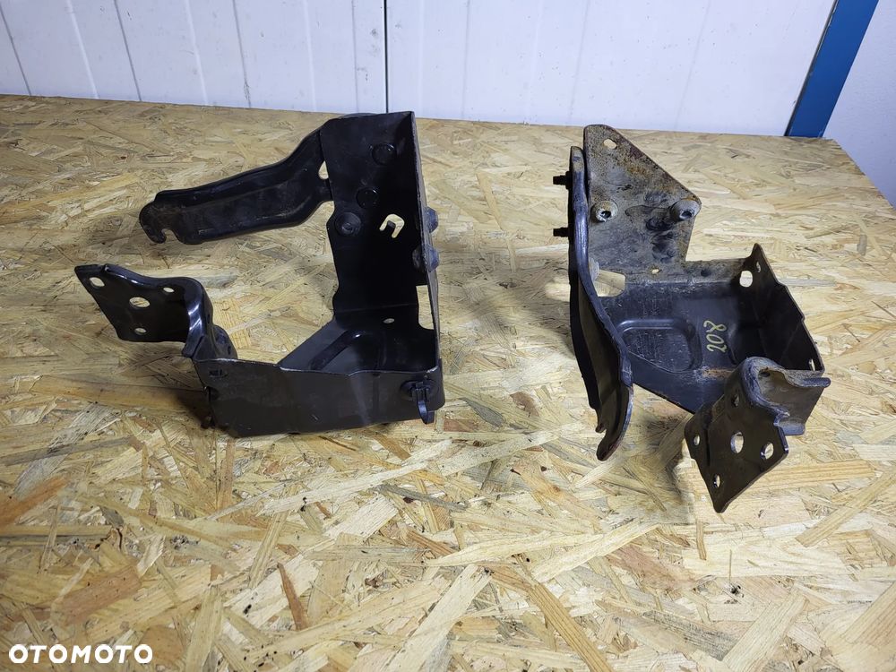 Mocowanie pompy ABS Peugeot 208 - 2