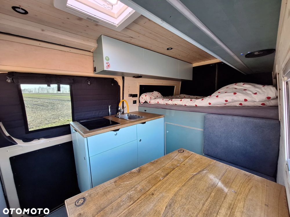 Volkswagen Crafter - 9
