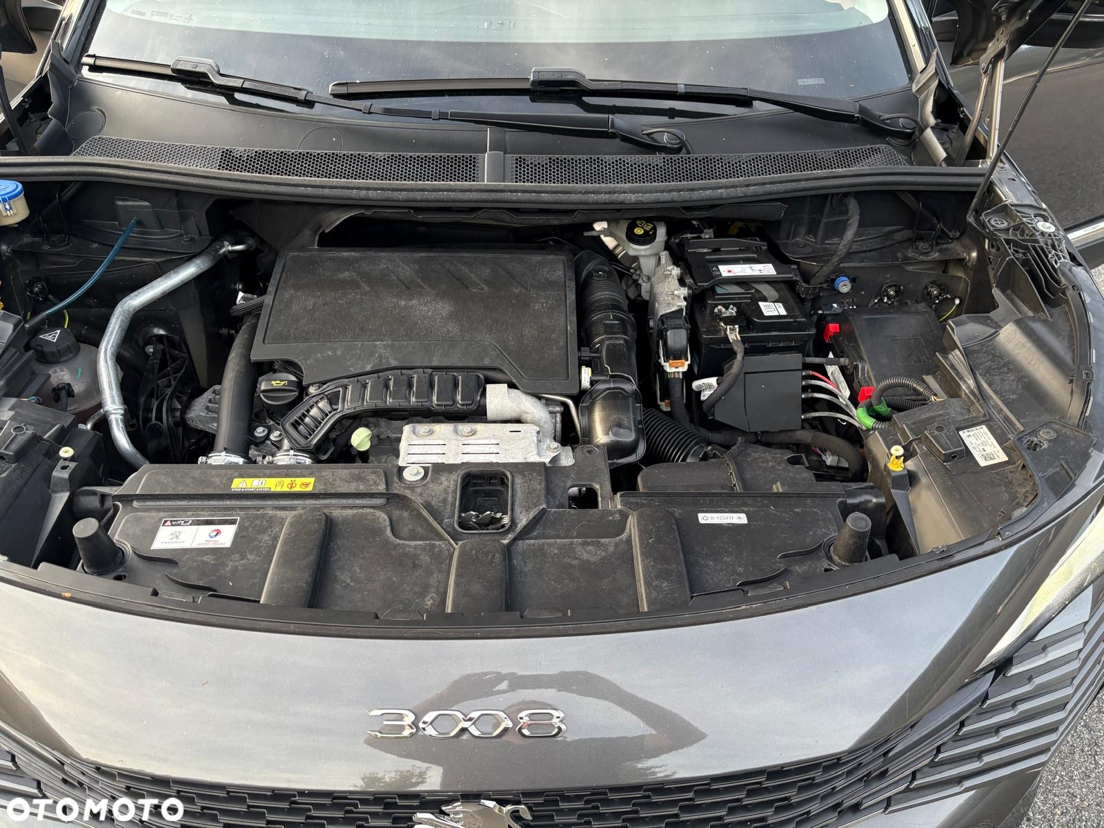 Peugeot 3008 1.2 PureTech Allure S&S - 25