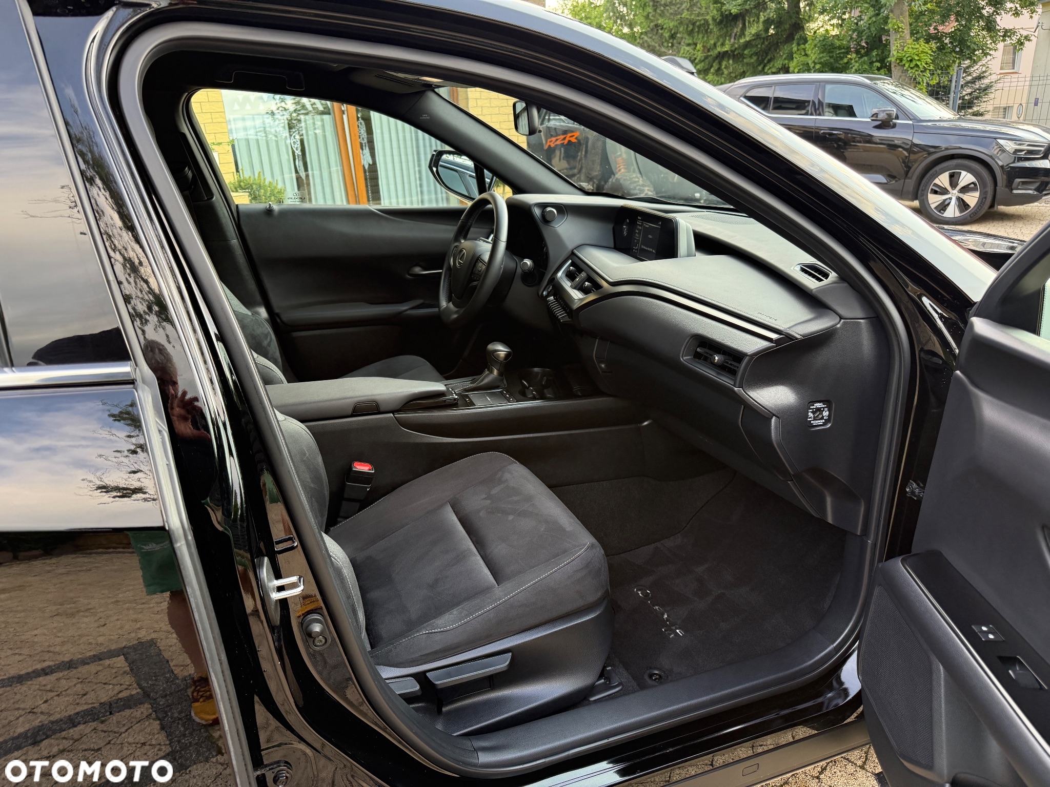 Lexus UX 200 GPF Business 2WD - 20
