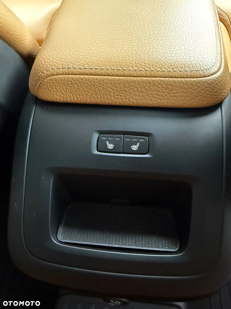 Volvo XC 60 T8 AWD Recharge Geartronic Inscription - 29