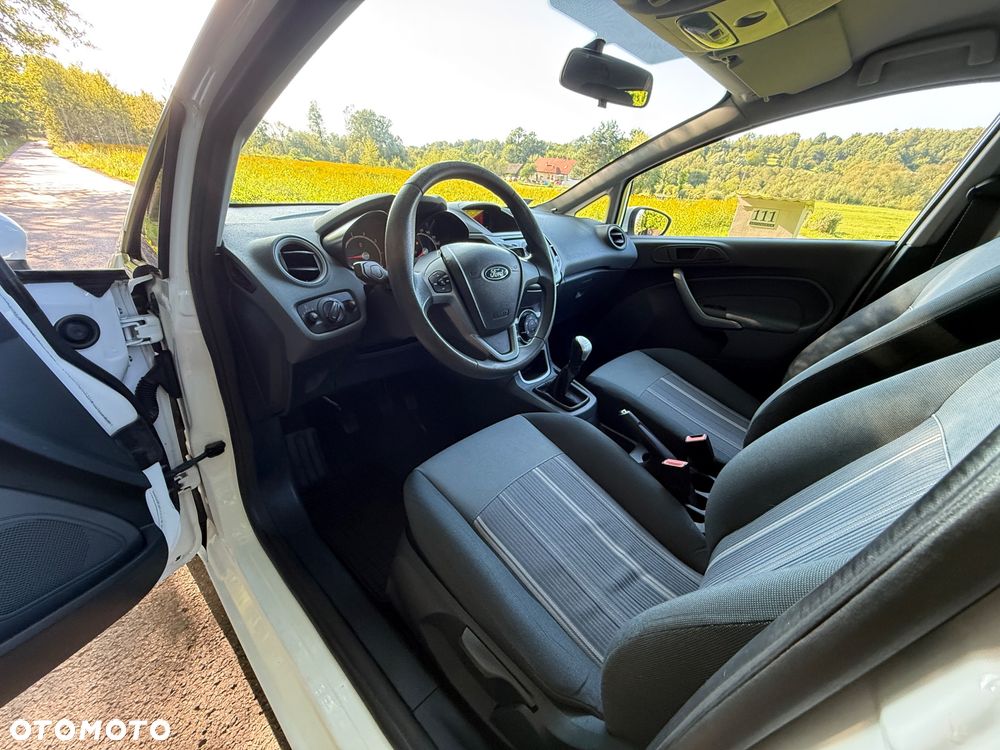 Ford Fiesta 1.25 Ambiente - 16