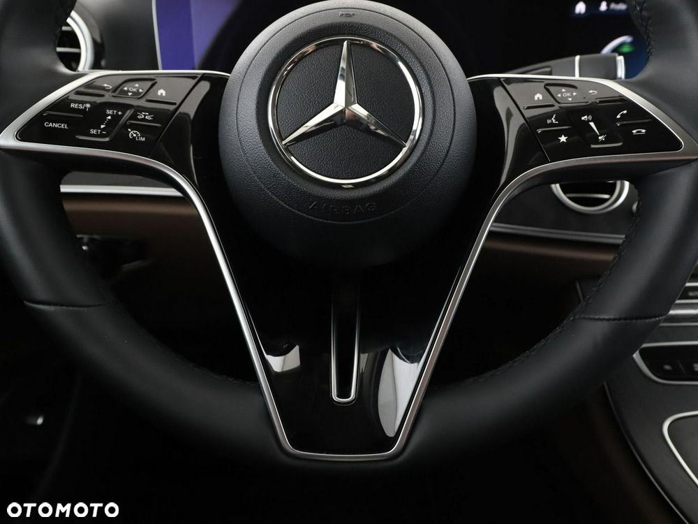 Mercedes-Benz Klasa E 300 de 4-Matic Avantgarde - 22