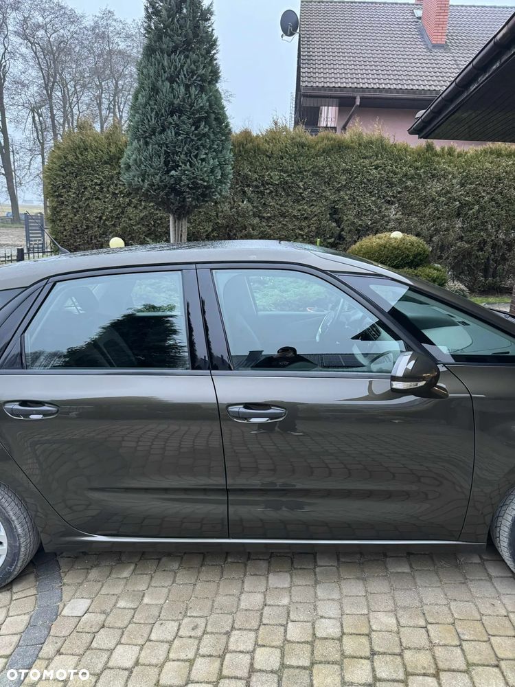 Citroën C4 Picasso 1.6 e-HDi Attraction - 16
