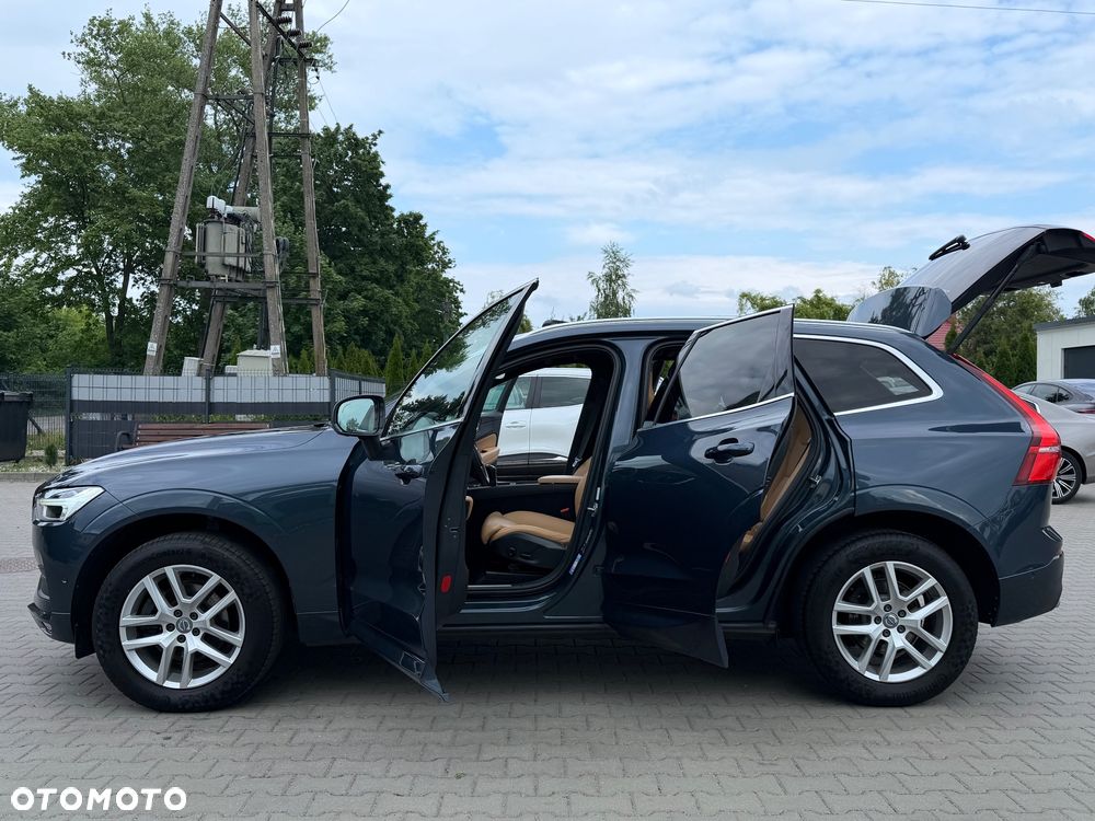 Volvo XC 60 D4 Momentum Pro - 16