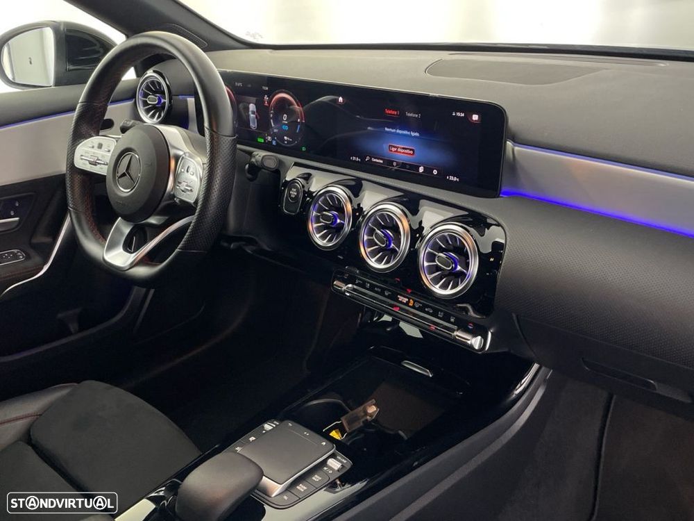 Mercedes-Benz A 250 e - 23