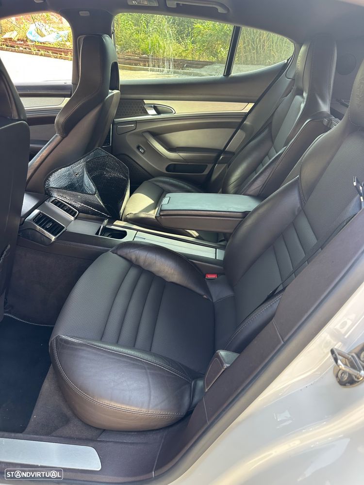 Porsche Panamera Platinum Edition - 7