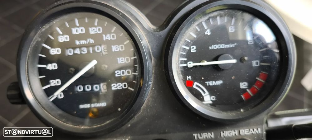Honda CB PC26 - 9