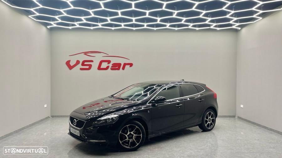 Volvo V40 D2 Ocean Race - 1