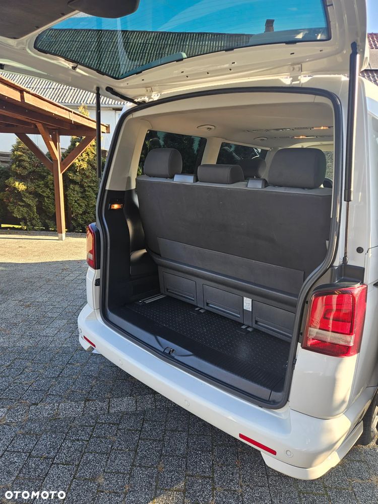 Volkswagen Multivan - 20