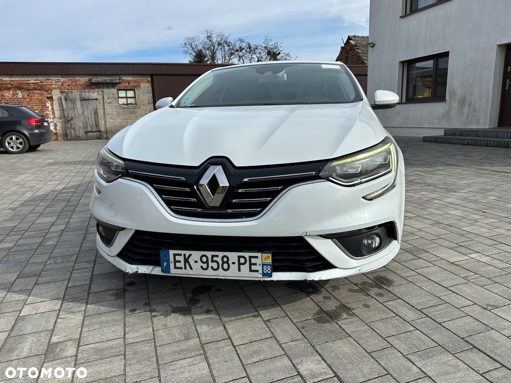Renault Megane ENERGY TCe 130 BOSE EDITION - 2