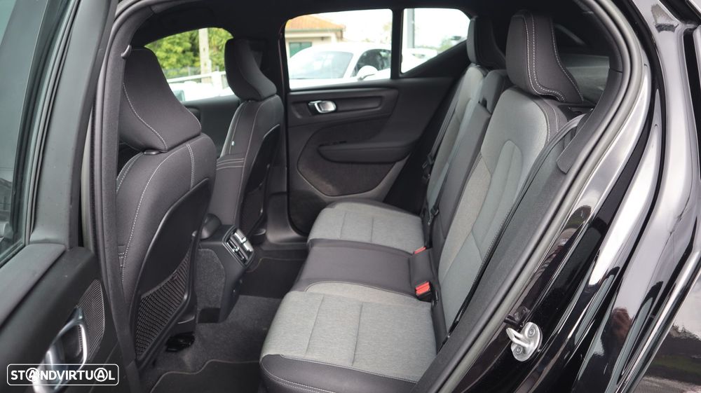 Volvo XC 40 1.5 T2 Momentum - 19