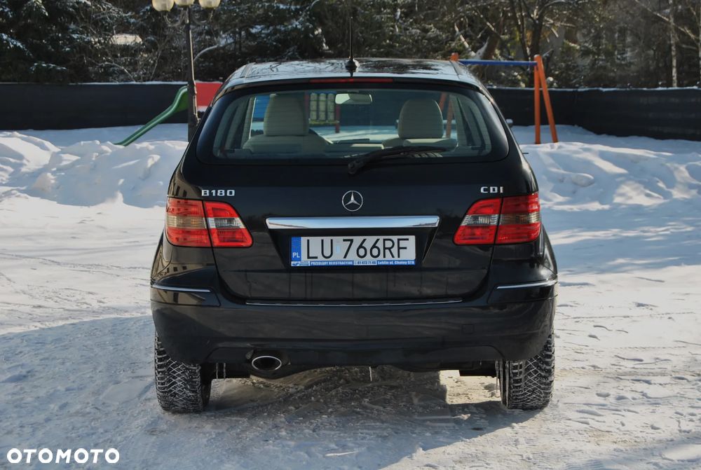 Mercedes-Benz Klasa B 180 CDI EU5 - 17