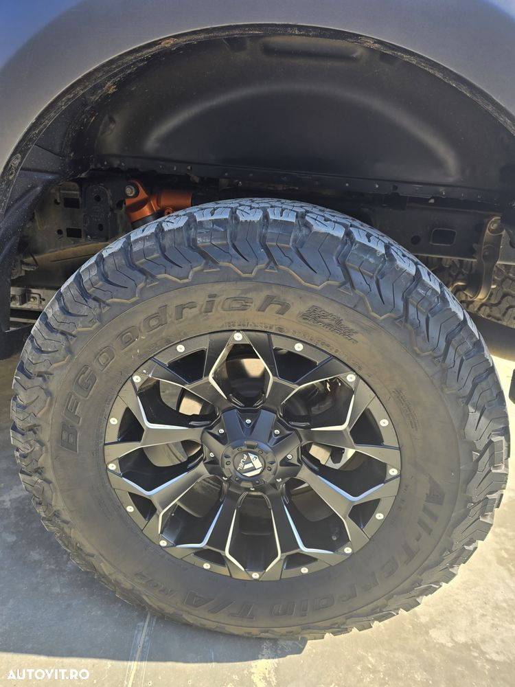 Ford Raptor - 5