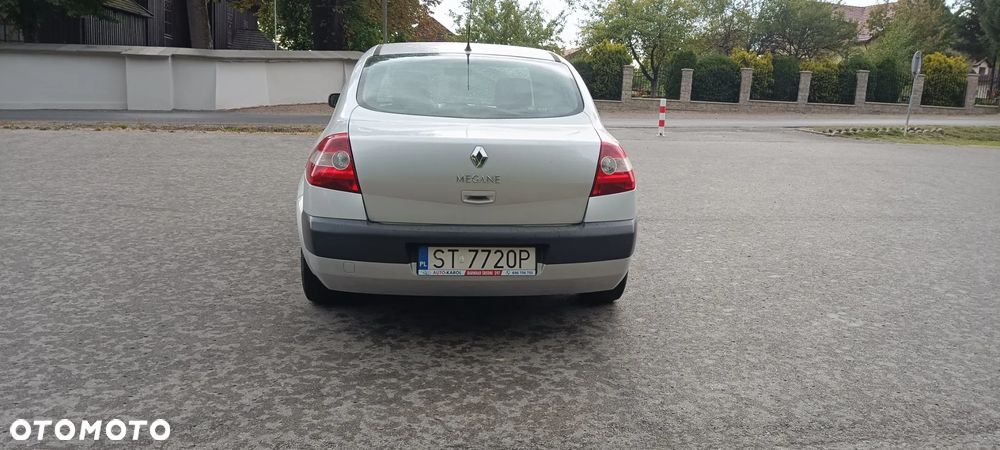 Renault Megane 1.6 Authentique - 12