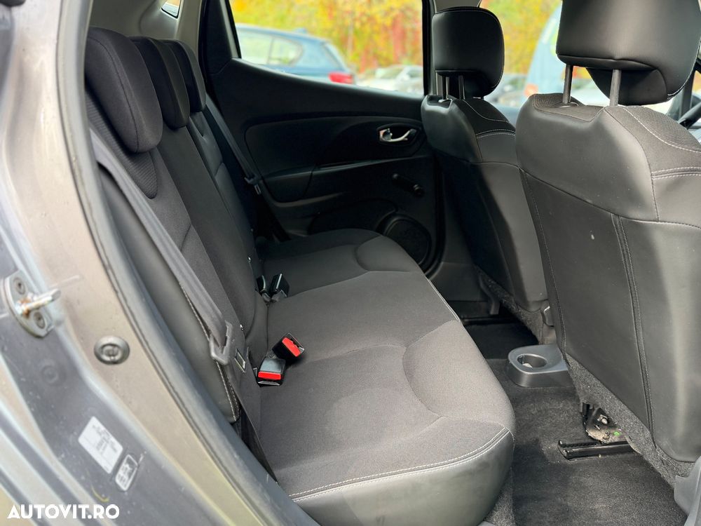 Renault Clio - 9