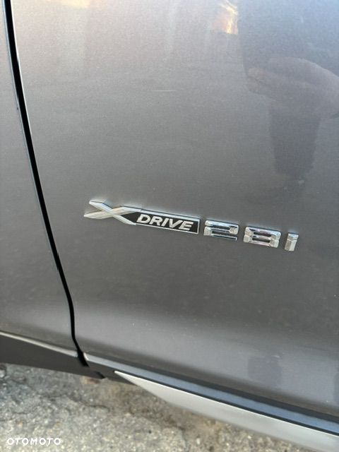 BMW X3 xDrive28i Sport-Aut xLine - 32