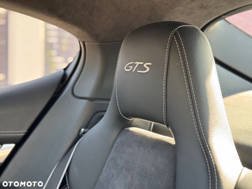 Porsche Panamera GTS PDK - 11