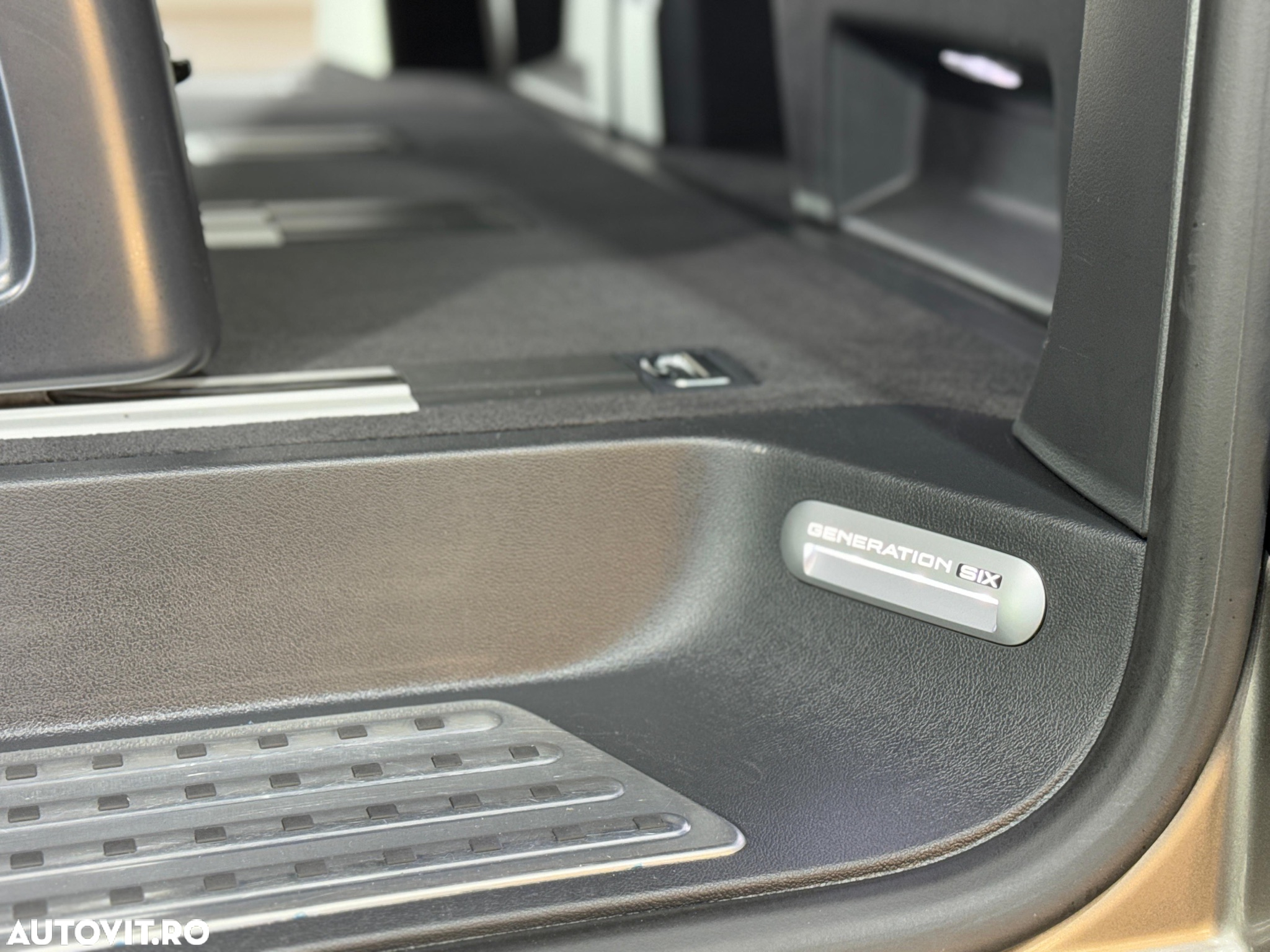 Volkswagen Multivan - 5