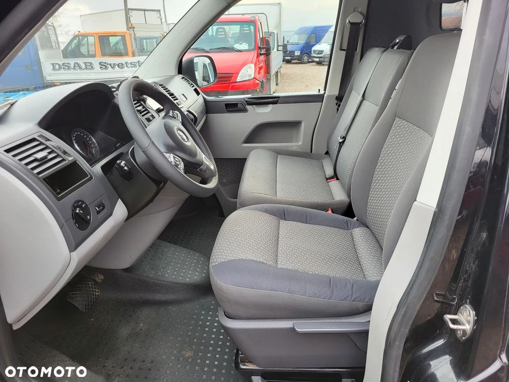 Volkswagen Transporter - 16