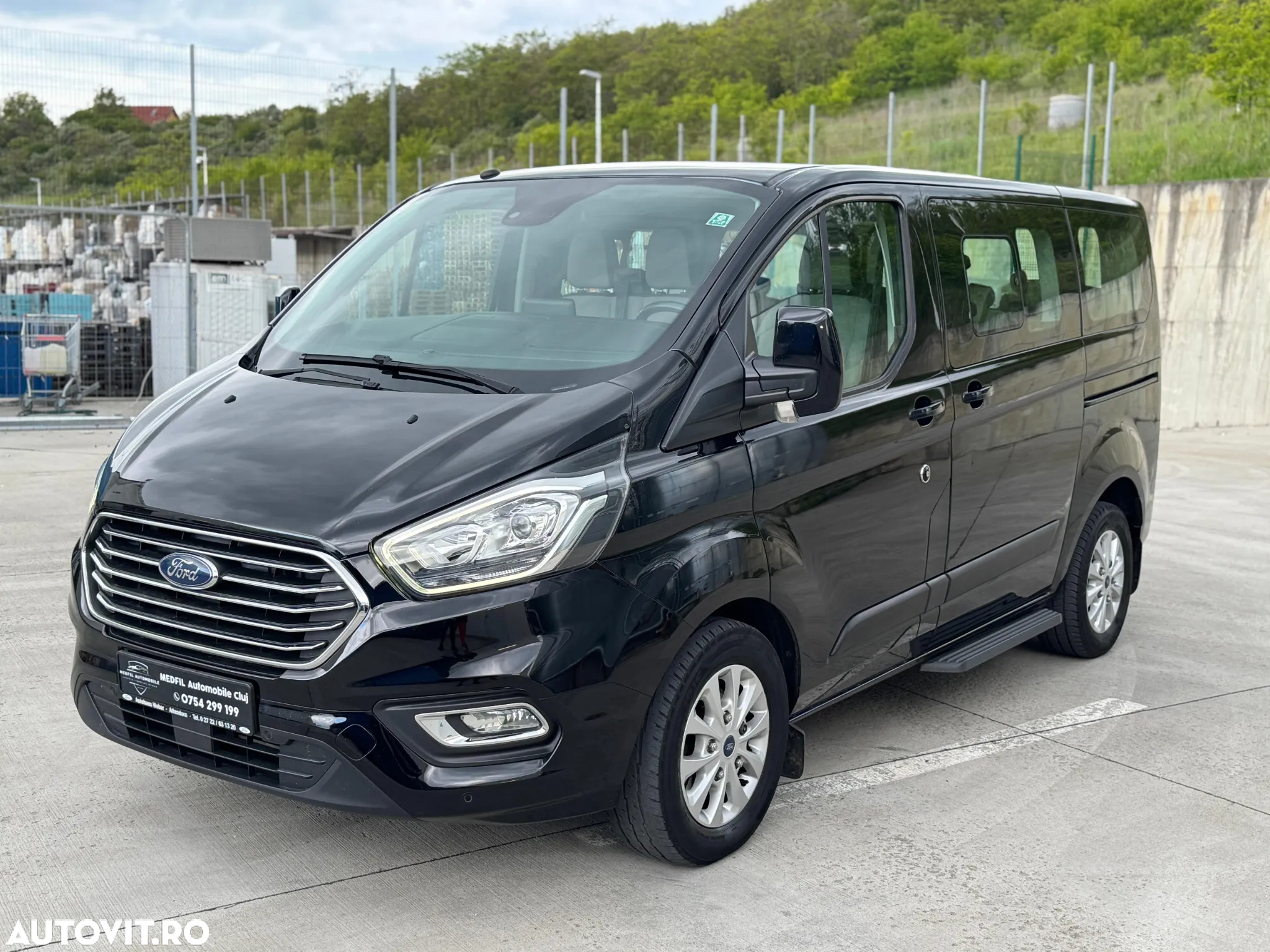 Ford Tourneo Custom 320 L1H1 VA Titanium - 16