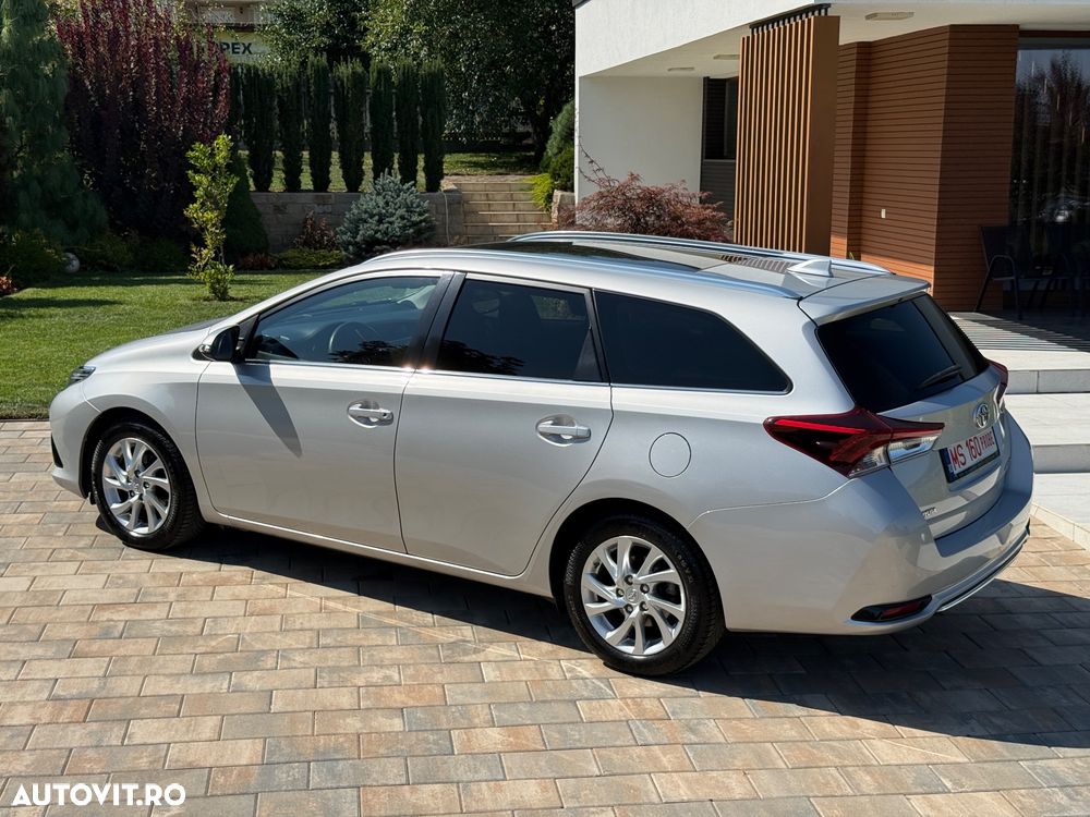 Toyota Auris 1.6 D-4D Edition S+ - 34