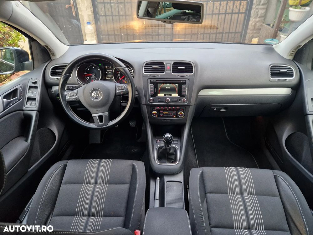 Volkswagen Golf 1.6 TDI DPF BlueMotion Technology MATCH - 6