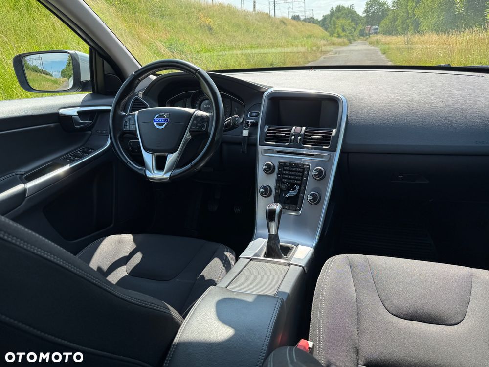 Volvo XC 60 D3 Linje Inscription - 11