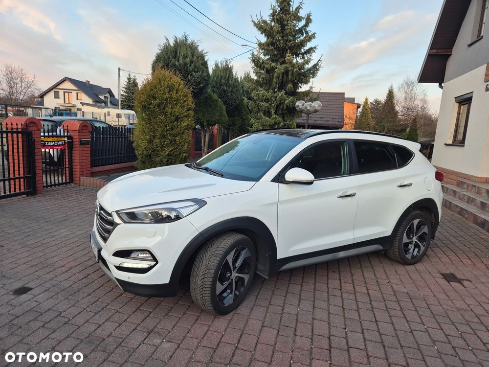 Hyundai Tucson 2.0 CRDI BlueDrive Style 2WD - 9
