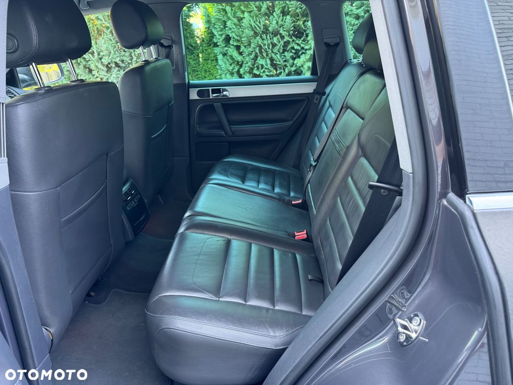 Volkswagen Touareg - 11