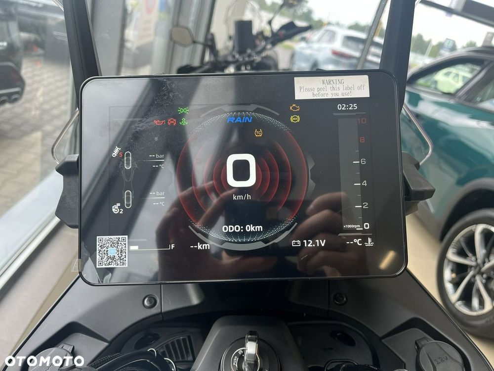 CFMoto MT - 6