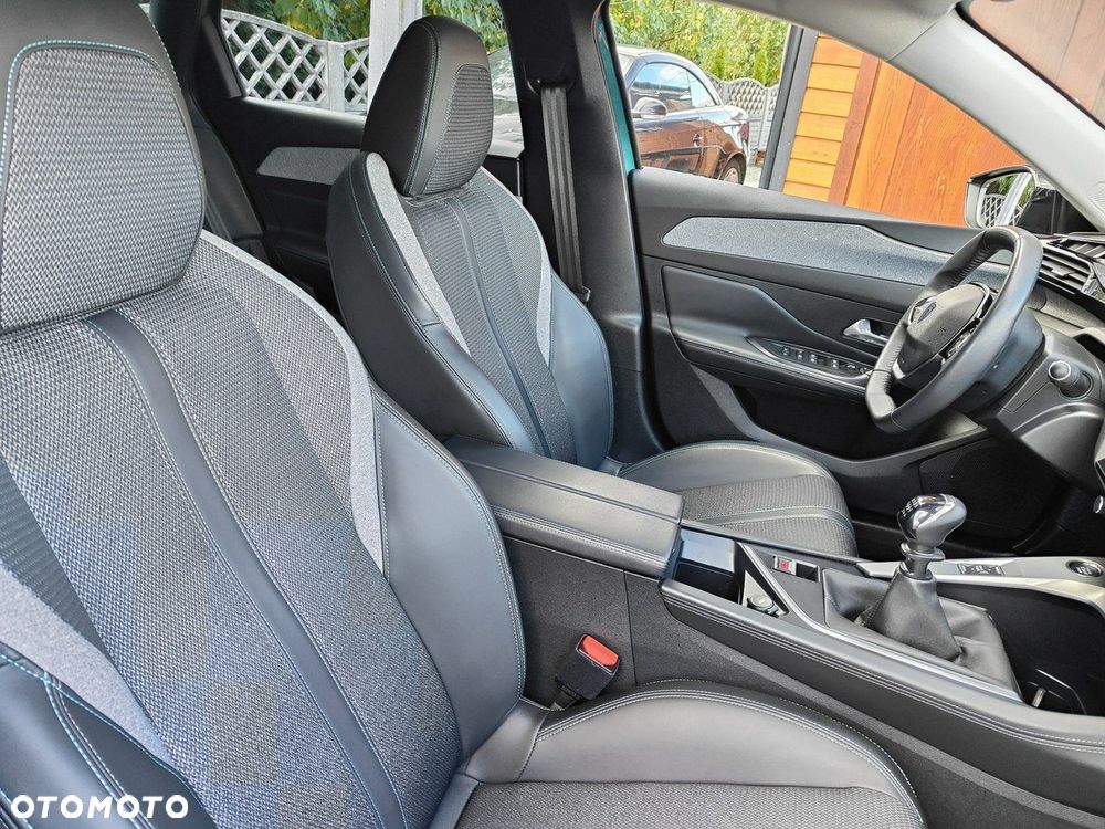 Peugeot 308 1.2 PureTech Allure Pack S&S - 20