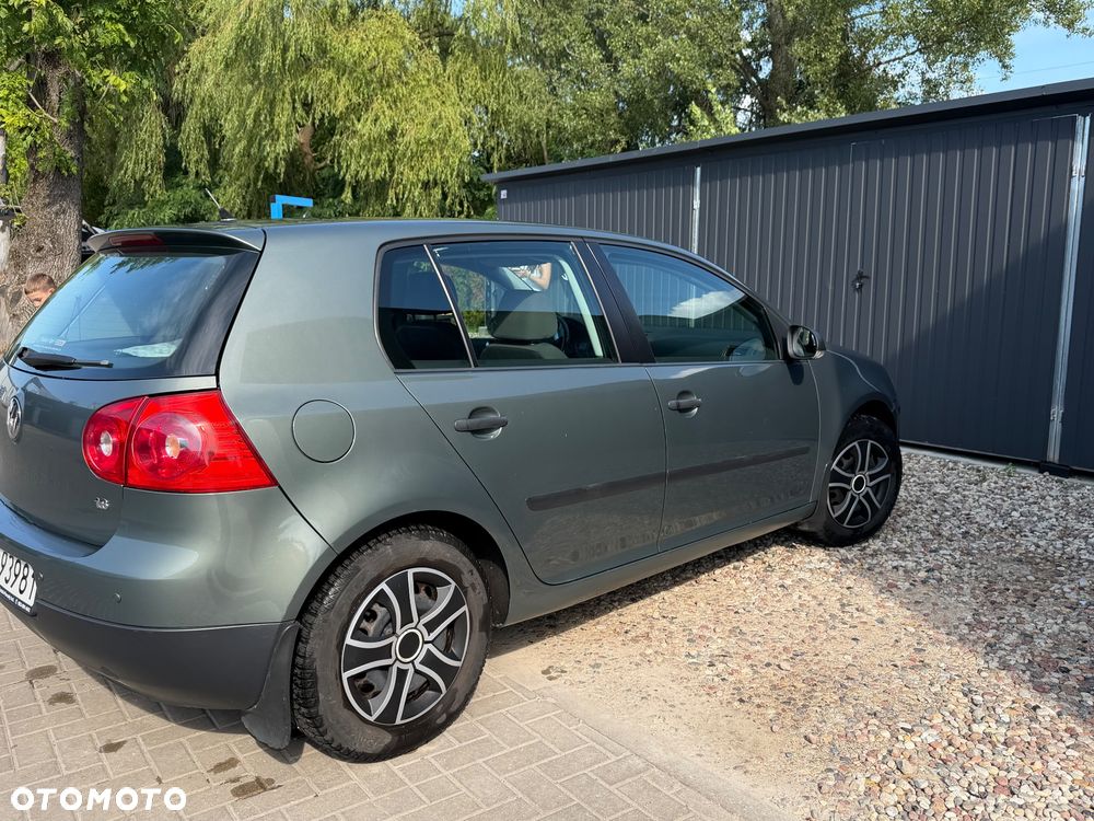 Volkswagen Golf 1.6 Trendline - 4