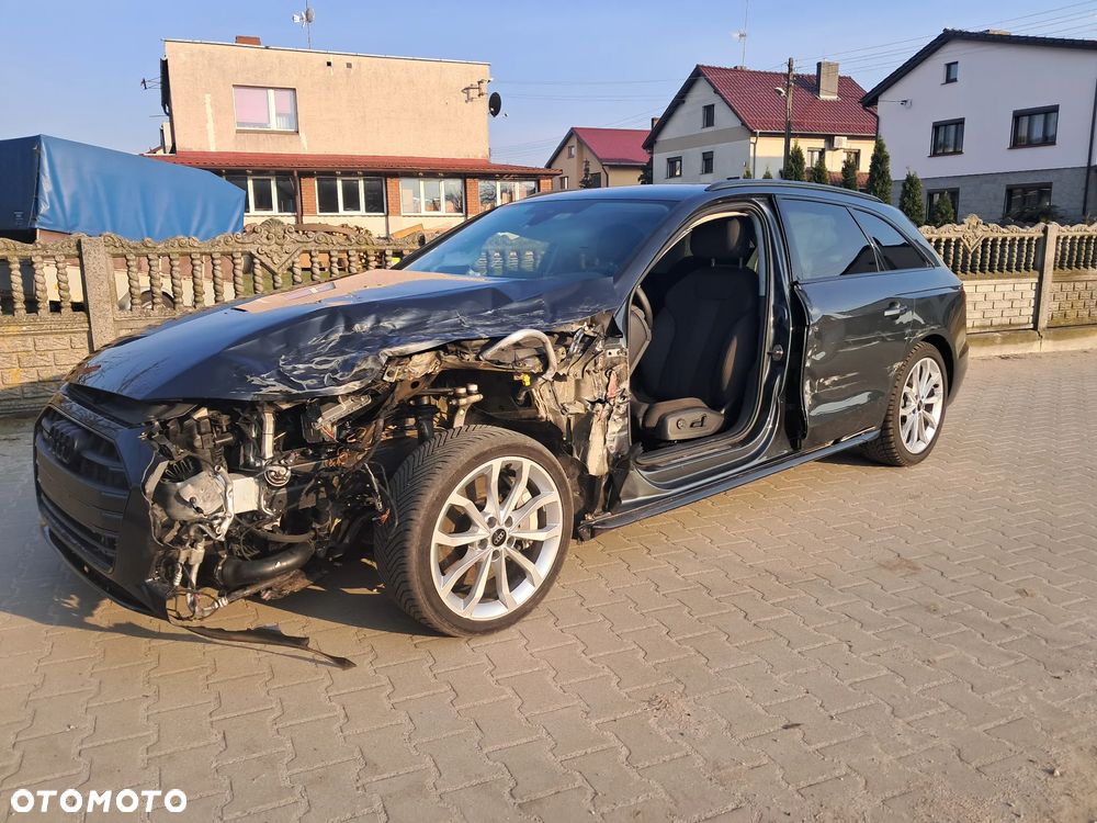 Audi A4 Avant 45 TFSI quattro S tronic - 9