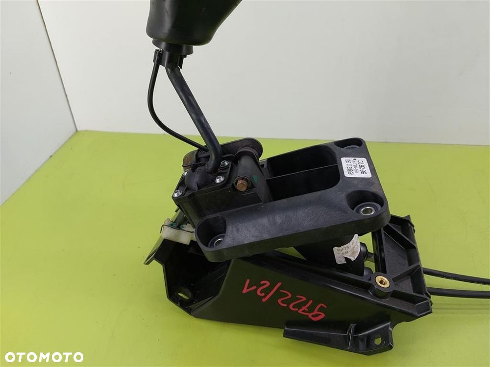 Mechanizm zmiany biegów lewarek Dodge Caliber  2.0B 156KM 2006-2011 - 4