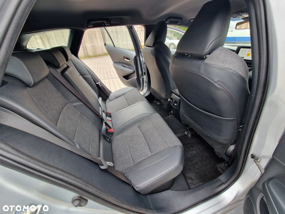 Toyota Corolla 1.8 Comfort - 23